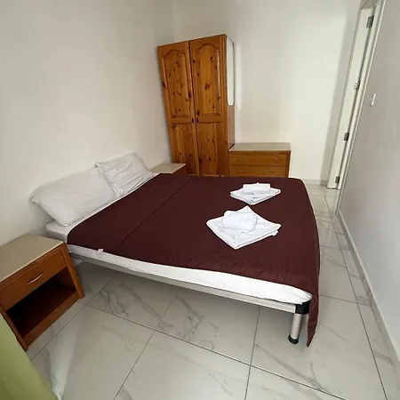 2-bedroom In R2a * Gzira