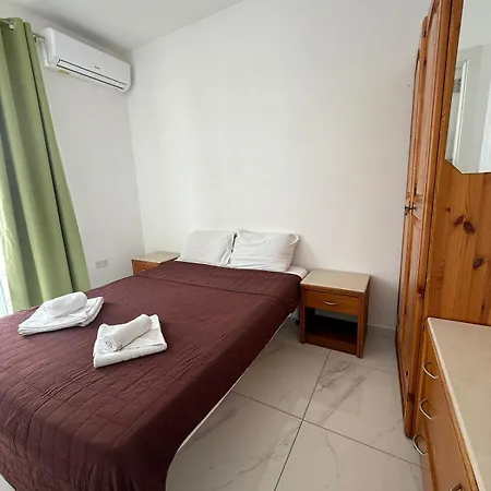 2-bedroom In R2a דירה