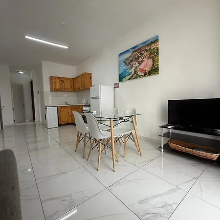 2-bedroom In R2a Διαμέρισμα *